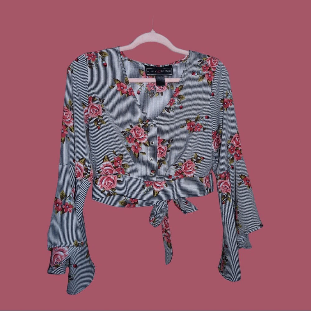 Polly & Esther Floral Long Sleeve Blouse